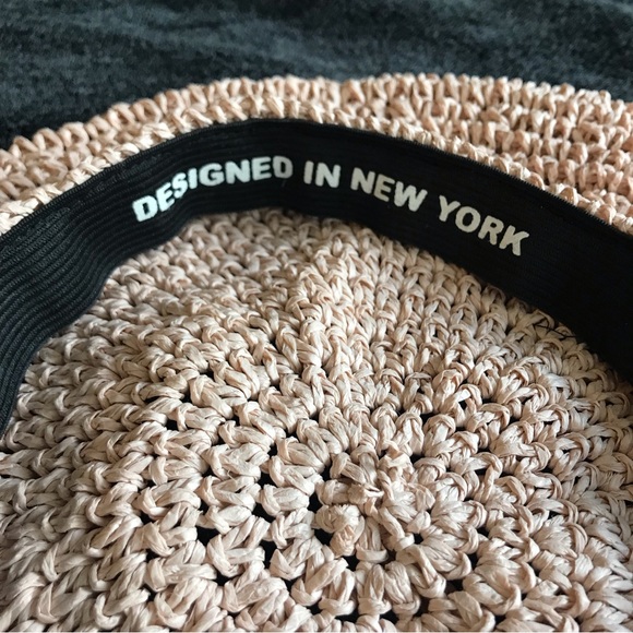 Steve Madden Blush Crochet Beret - Picture 5 of 6